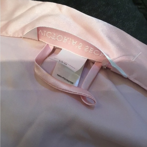 VICTORIA'S Secret ONE SIZE pink polyester robe - Picture 4 of 6